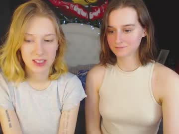 female cam girl julia_tina image #822382