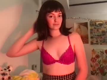 eroticemz  female  webcam