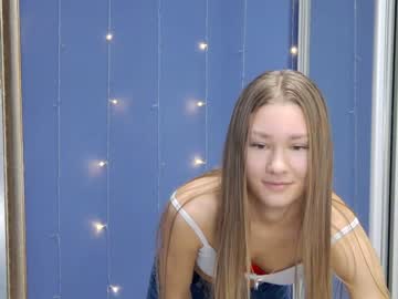 female cam girl teonasafina__ image #3436749
