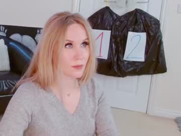 female cam girl myassistant image #300045