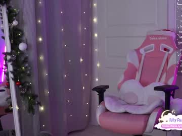 female cam girl holliwould_ image #3309872