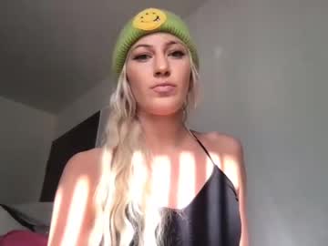 baddtina  female  webcam