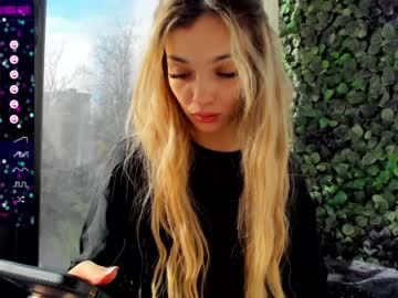 female cam girl sassyt33n image #3771141