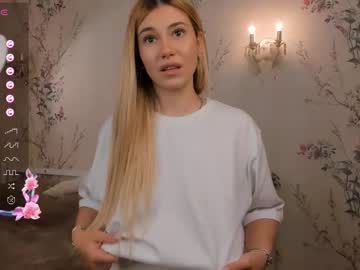 female cam girl loraalvey image #4029483
