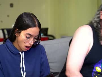 female cam couple cheeseburgerjesus image #876928