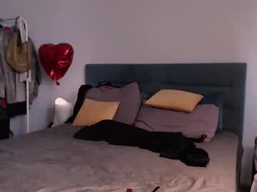 female cam couple reptile_lifehacks image #1760546