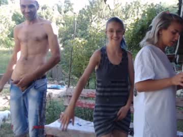 female cam couple danamily image #2223755