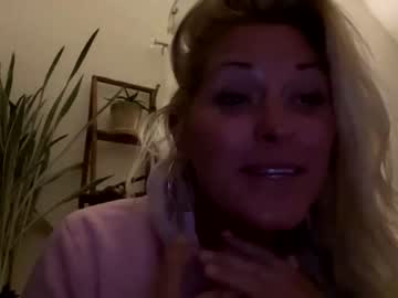 female cam girl sexxyrebexxy image #236484