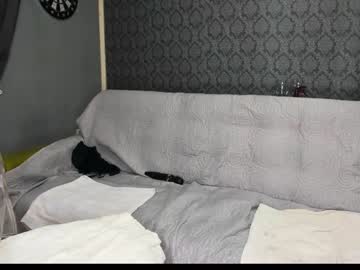 female cam couple lenoreandjasonsroom image #3749978