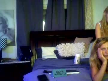 female cam couple hotlantamilf411 image #1280856