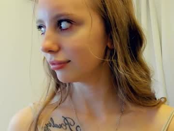 female cam girl moodofthemoon image #3953512