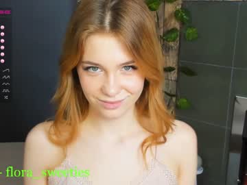 female cam couple thomashelena image #1467897