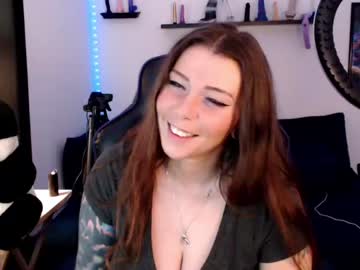 female cam girl bigtittedtattedlesbian image #1413257