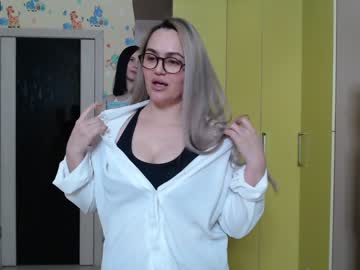 female cam couple renae_tom image #3578895