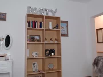 female cam girl i_am_sarahxxx image #1048610