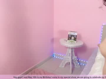 female cam girl little_effy18 image #1587313
