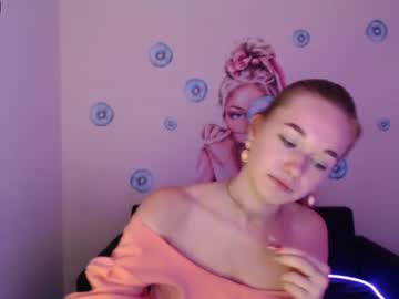 female cam girl little_bee454 image #2334060