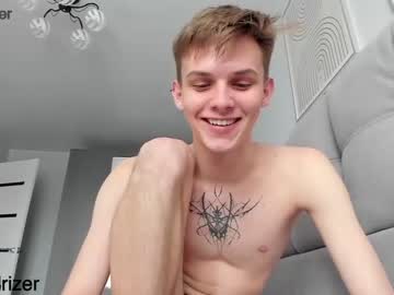 female cam man horny_jerk_roy_prick2001 image #1473384