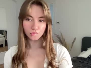 female cam girl strawberryjamx image #1562930