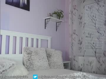 female cam couple yournaughtypixie image #3046837