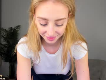 lexa_coy  female  webcam