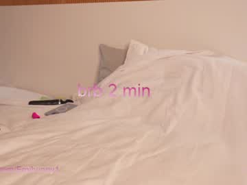 female cam girl emilia98xxx image #2811479