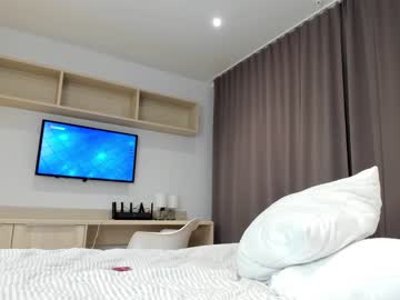 female cam girl bush_mia image #2548053