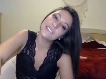 female cam couple banginbrooke1 image #1020107