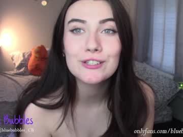 female cam girl blue_bubbles118 image #62891