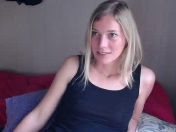 female cam couple joannadea image #3686115