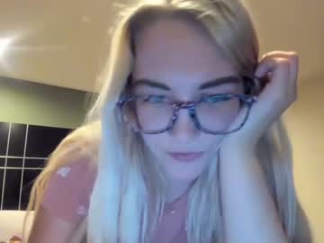 female cam girl mariah95 image #352548