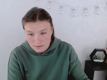 female cam girl adelin_ti image #2718247