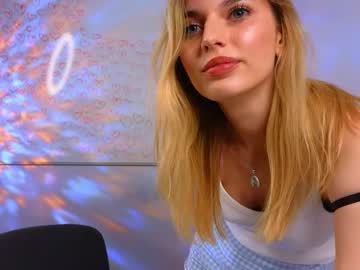 mattieandrews  female  webcam