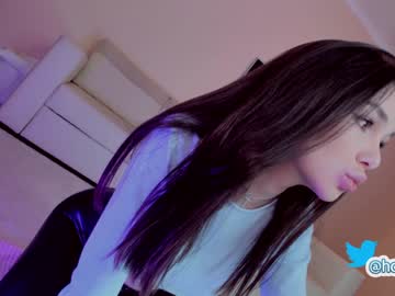 female cam girl hollyextra image #3008185