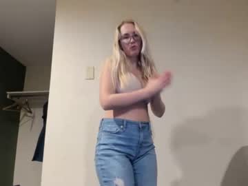 female cam girl mariah95 image #683877