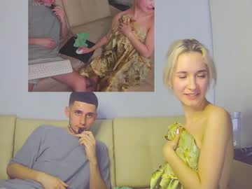 female cam couple mr_mrs_di image #1012232