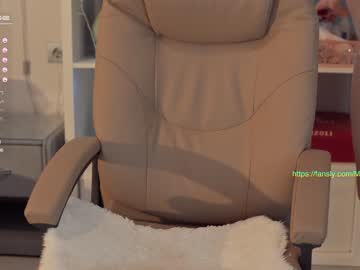 female cam girl mia_milagros image #2090224