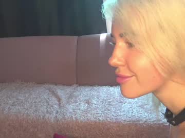 female cam girl xtina__ image #2301656