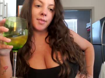 female cam girl ladylunchables image #2649633