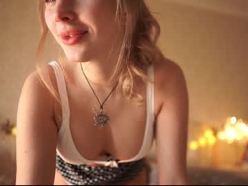 female cam girl annrainbow image #3312681