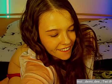 female cam girl _demi_dee_ image #1363684