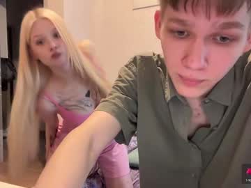 female cam couple walterback image #4039944