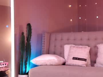 female cam girl aubrilee image #2470390