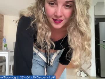 female cam girl bloomyogi image #3895610
