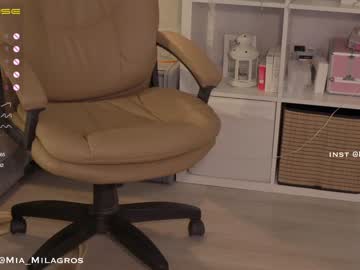 female cam girl mia_milagros image #3368619