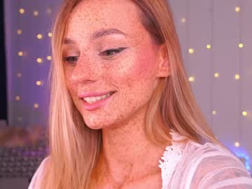 female cam girl artease image #3314026