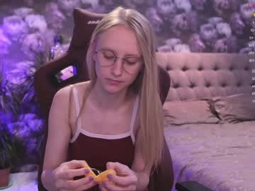 female cam girl angeellina image #1751759