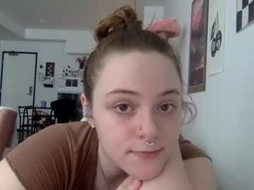 female cam girl lavenderwren image #3998770