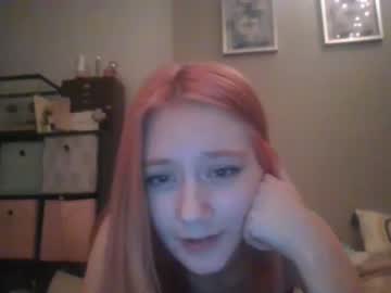 female cam girl sluttyxstrawberry image #3939039