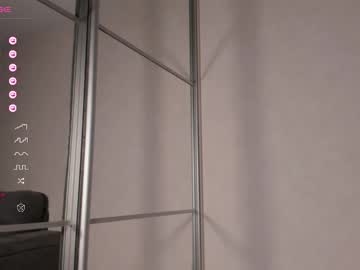 lily_life  female  webcam